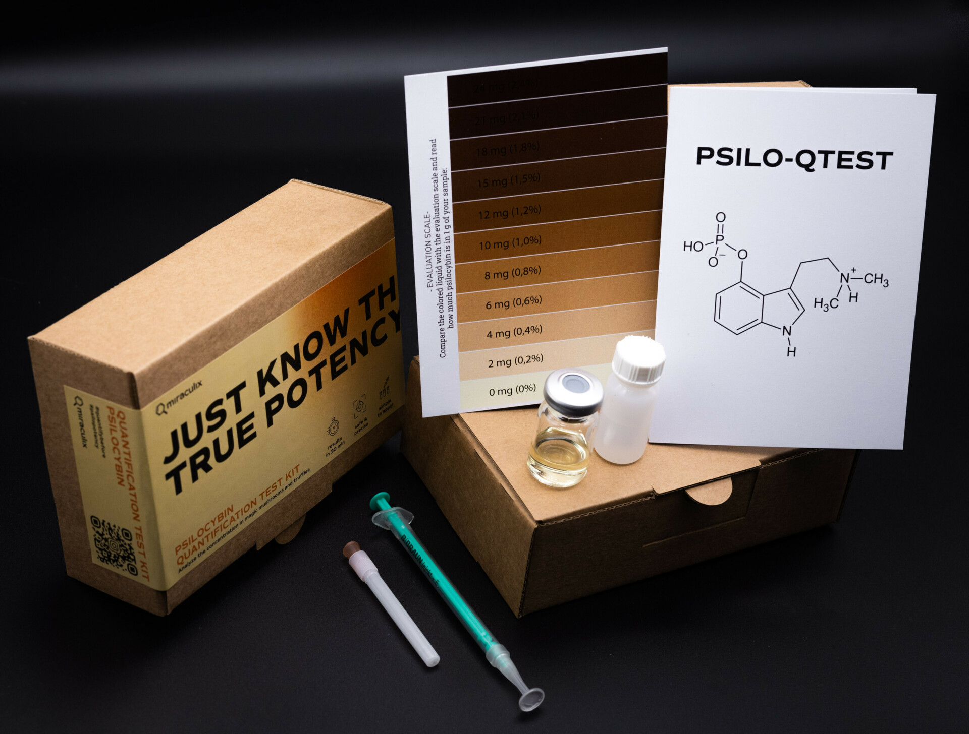 Psilocybin QTest with test utensils, instructions and evaluation scale